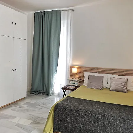 White Loft Alameda דירה