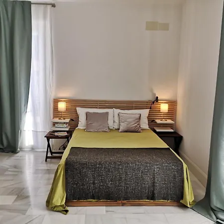 White Loft Alameda דירה *